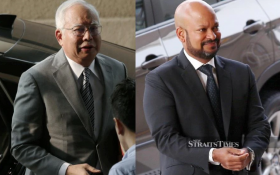 Former prime minister Datuk Seri Najib Razak (left) and former 1Malaysia Development Berhad (1MDB) chief executive officer Arul Kanda Kandasamy arriving separately at Kuala Lumpur High Court this morning. Pix by NSTP/Mohamad Shahril Badri Saali